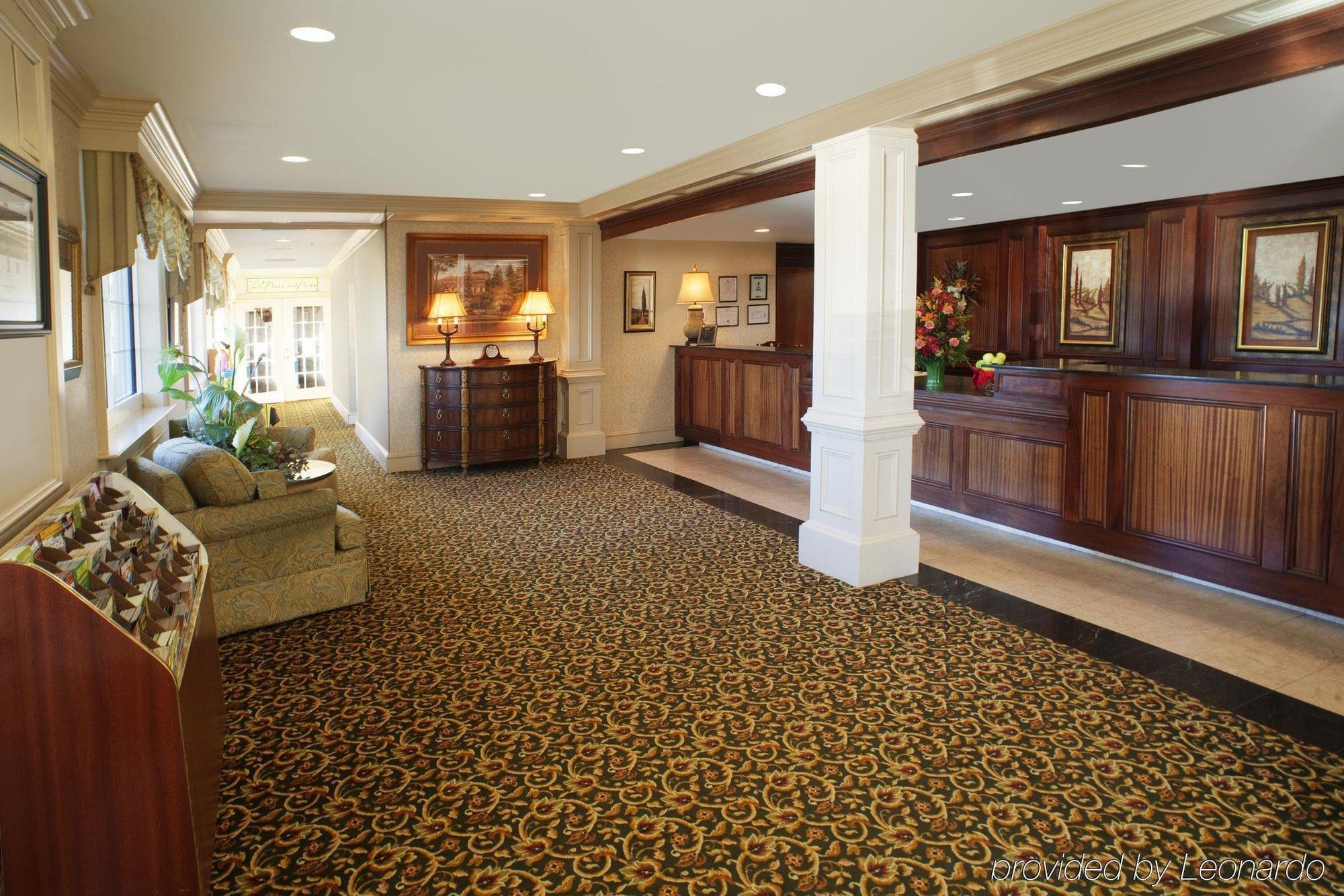Clarion Hotel & Suites - Convention Center Fredericksburg Intérieur photo